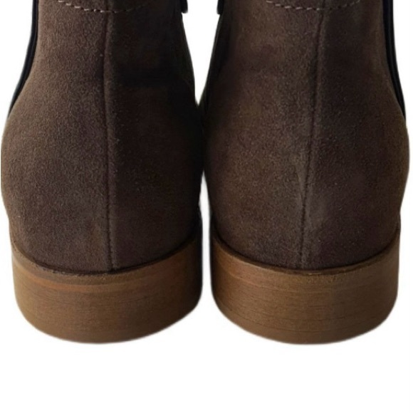 Italeau Miranda Waterproof women’s brown suede ankle boot with studded accents - Picture 4 of 11